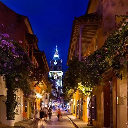 8aps-4 Luxury House In The Historic Center With Pool Air Conditioning And Wifi Cartagena