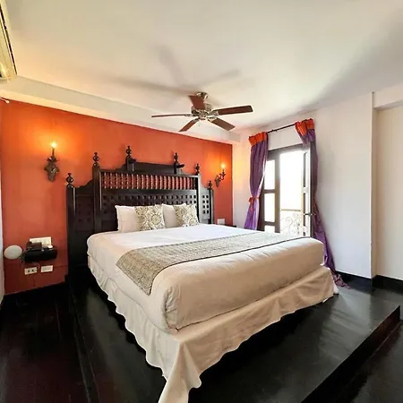 8aps-4 Luxury House In The Historic Center With Pool Air Conditioning And Wifi