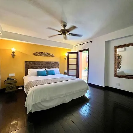 8aps-4 Luxury House In The Historic Center With Pool Air Conditioning And Wifi Сasa de vacaciones *