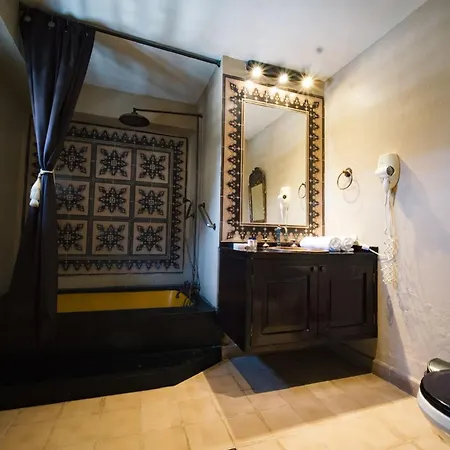 Сasa de vacaciones 8aps-4 Luxury House In The Historic Center With Pool Air Conditioning And Wifi *