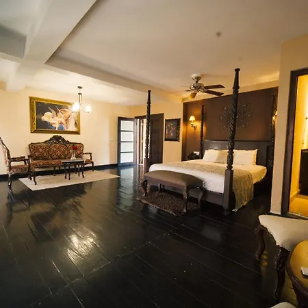 Сasa de vacaciones 8aps-4 Luxury House In The Historic Center With Pool Air Conditioning And Wifi Cartagena