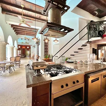 8aps-4 Luxury House In The Historic Center With Pool Air Conditioning And Wifi *