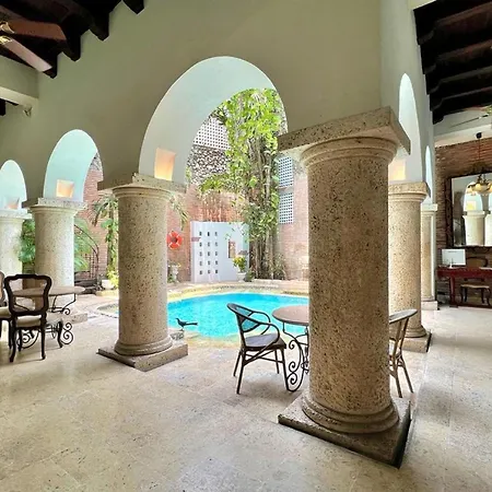 Сasa de vacaciones 8aps-4 Luxury House In The Historic Center With Pool Air Conditioning And Wifi